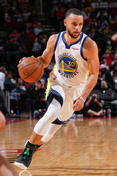 赢得比赛的 赢得比赛的